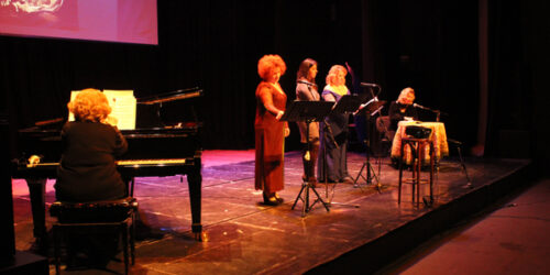 “Οι ποιμένες γονατίζουν”: με επιτυχία ολοκληρώθηκε η χριστουγεννιάτικη παράσταση του Λυκείου