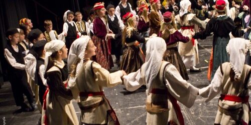 Εγγραφές στις χορευτικές ομάδες του Λυκείου των Ελληνίδων  Βόλου  και Αλμυρού